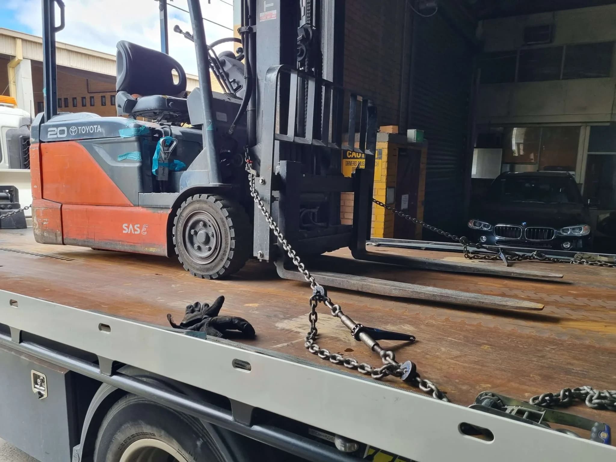 Tilt Pro Towing team at work